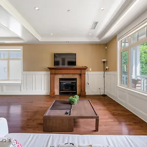  Guest house Luxurious Dream House